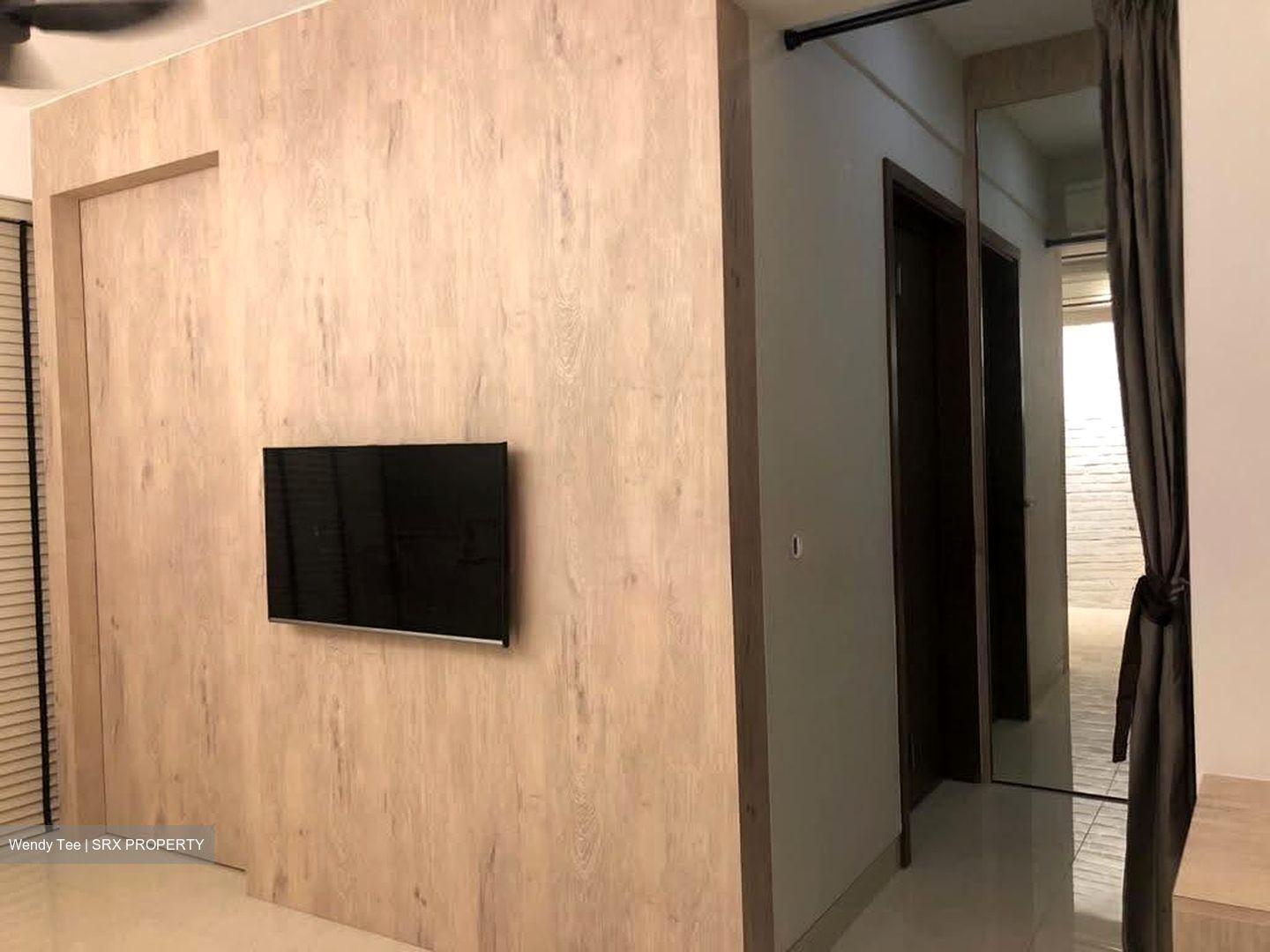 Centra Residence (D14), Apartment #577578881